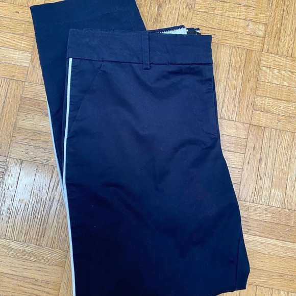 J CREW - The Cafe Capri in Dark Blue - Picture 6 of 9